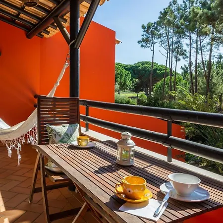Countryside 2-bedroom With Pool And Golf Premises! *