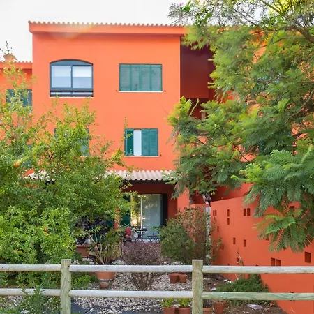 Apartment Countryside 2-bedroom With Pool And Golf Premises!