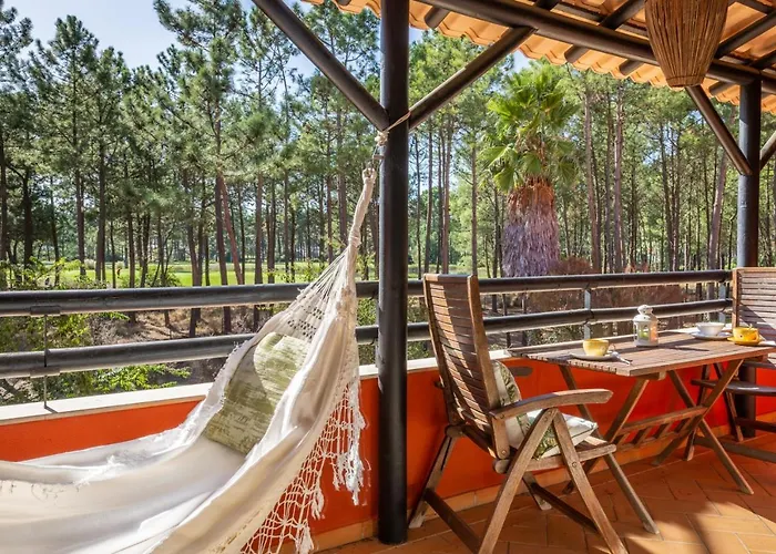 Countryside 2-bedroom With Pool And Golf Premises! *